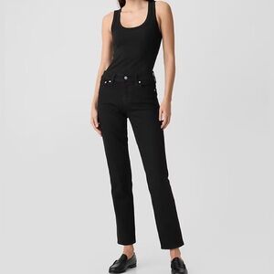 $60 msrp NWT GAP Classic Straight Jeans SZ 2 short